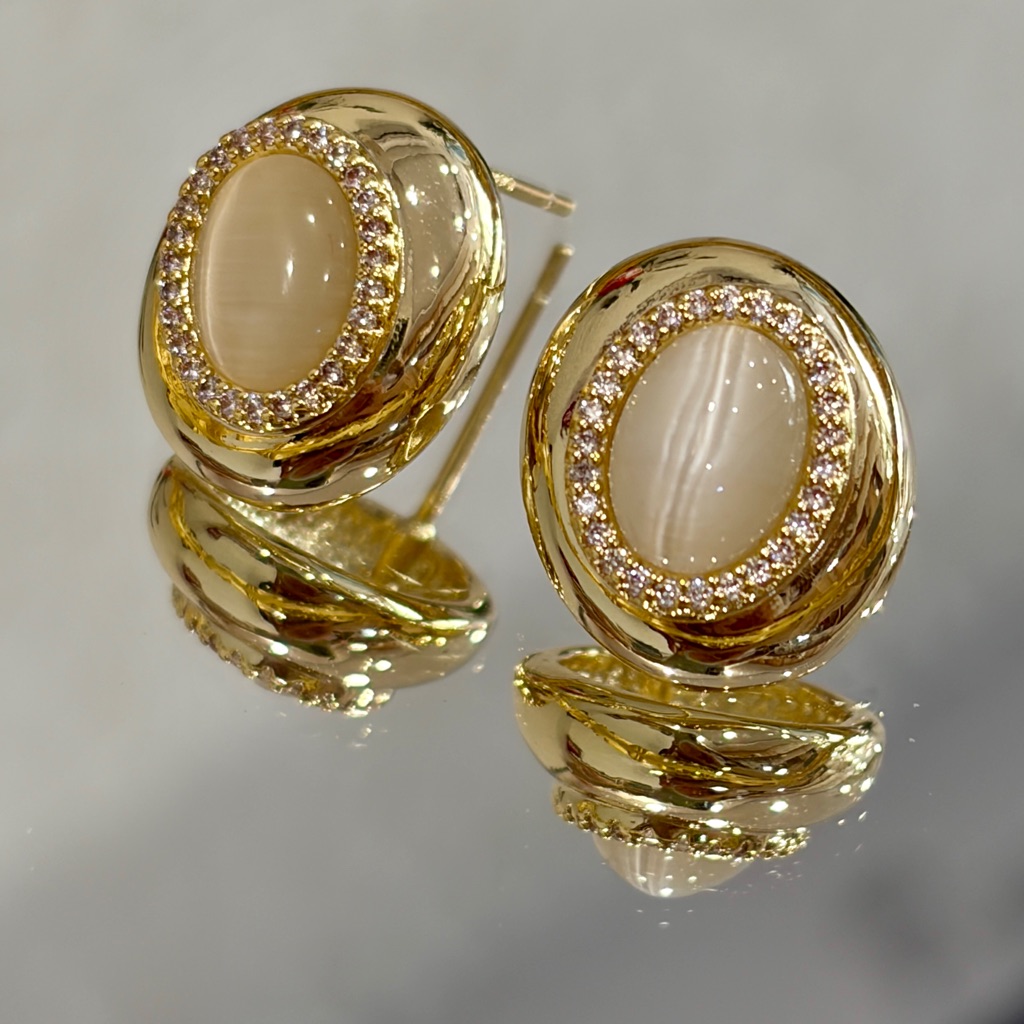 New Gold Plated S925 Post Silky Luminous Cat Eyes Glow Cz Halo Studs Earrings